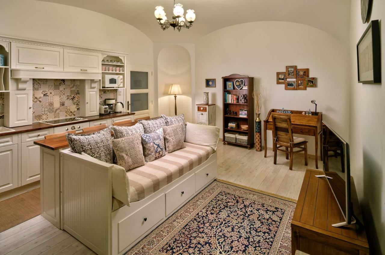 Melody Apartman Έγκερ Εξωτερικό φωτογραφία